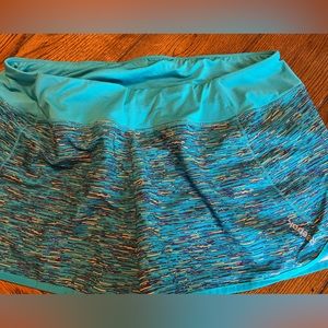 Reebok‎ XL athletic/swim/leisure shorts with liner blue colorful.